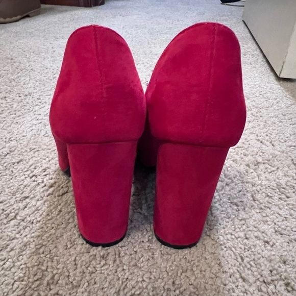 Red High Heels - Picture 3 of 3